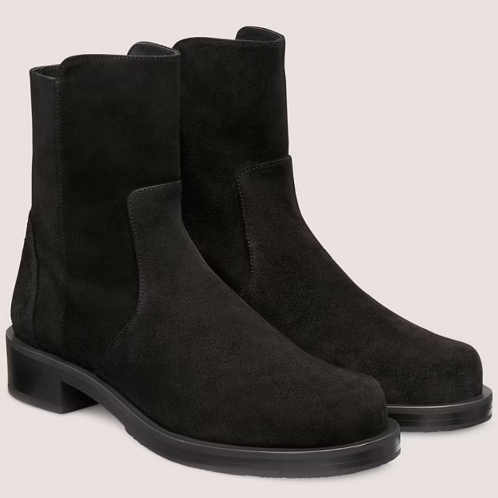 STUART WEITZMAN 5050 BOLD ZIP BOOTIE